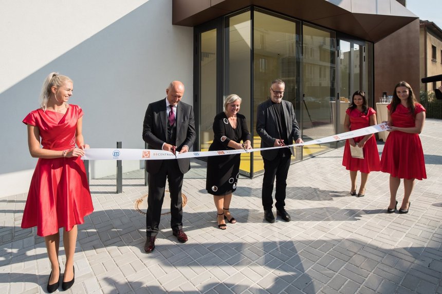 Official opening of school pavilion in BB Centrum, Prague 4